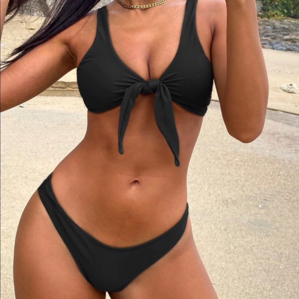 BLACK TIE BIKINI SET NEVER WORN